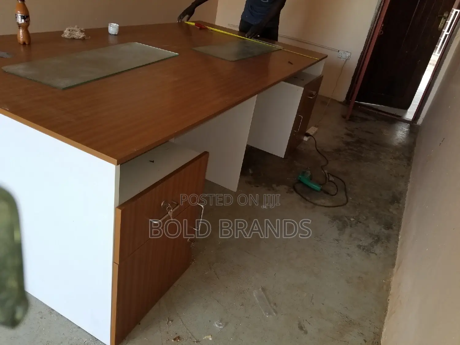 Work Stations/ Staff Desks