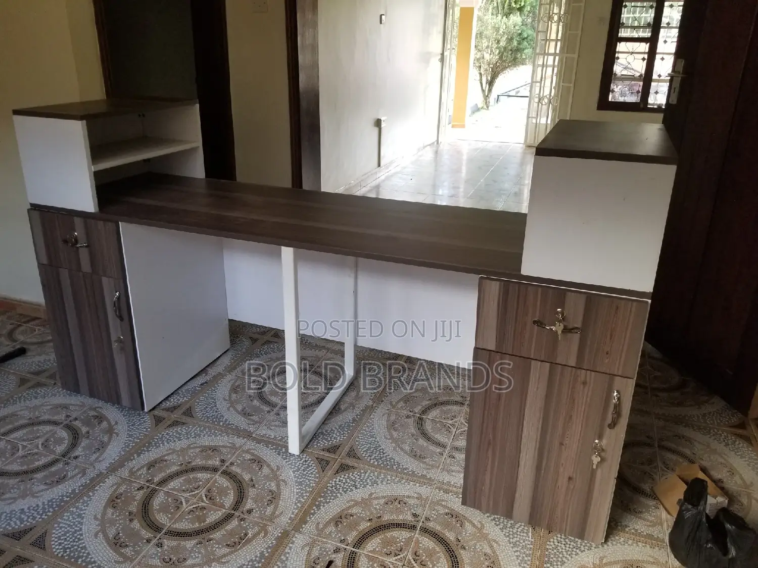 Modern Work Station/ Staff Desk