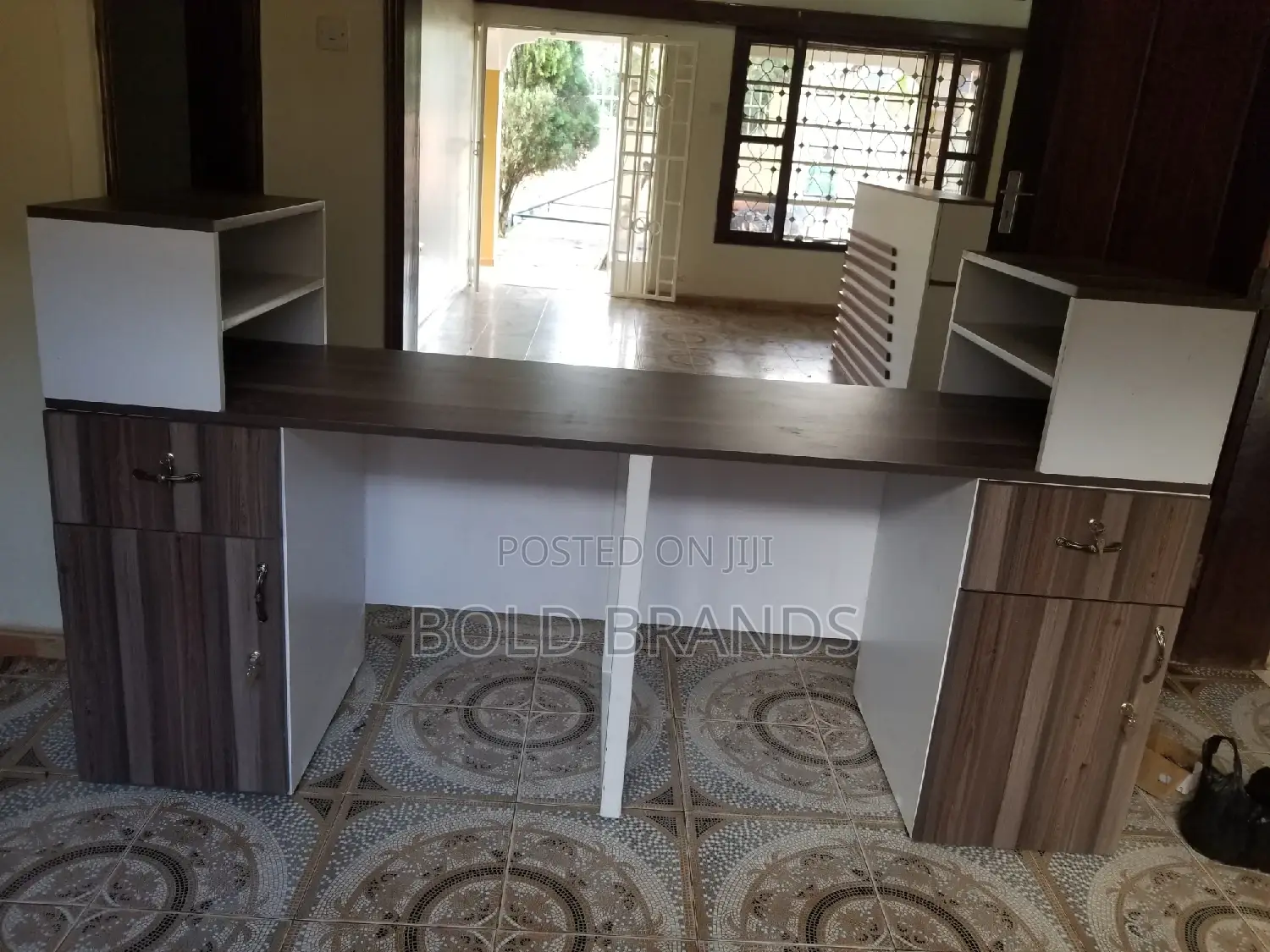 Modern Work Station/ Staff Desk