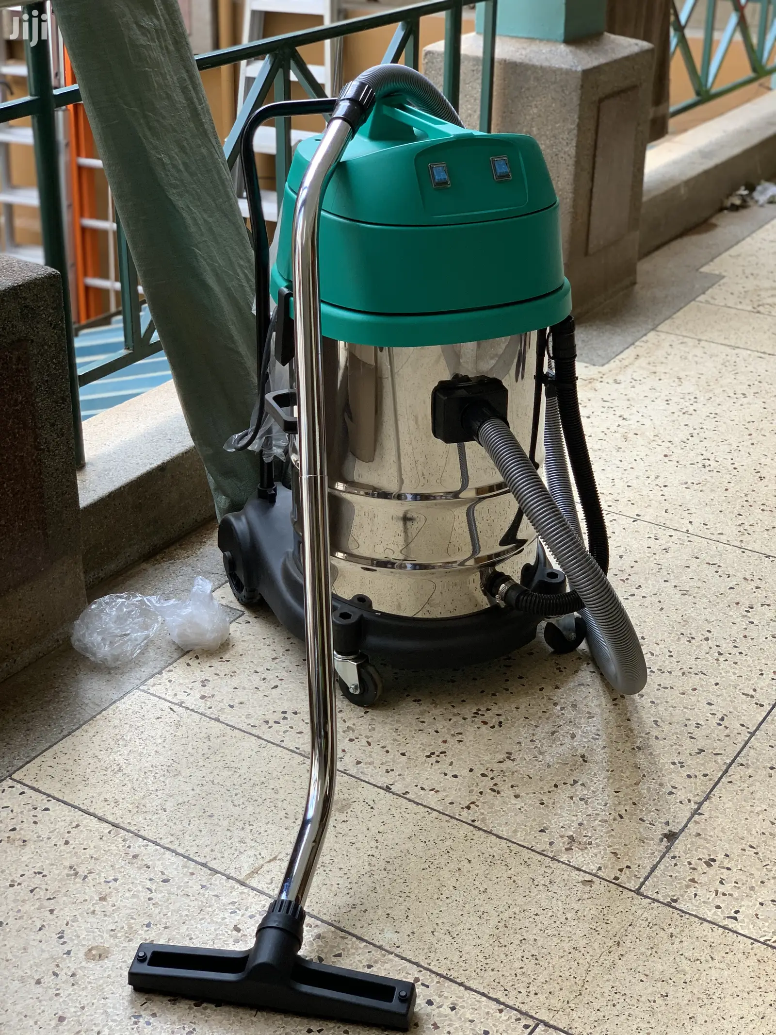 Vacuum Cleaner 60L