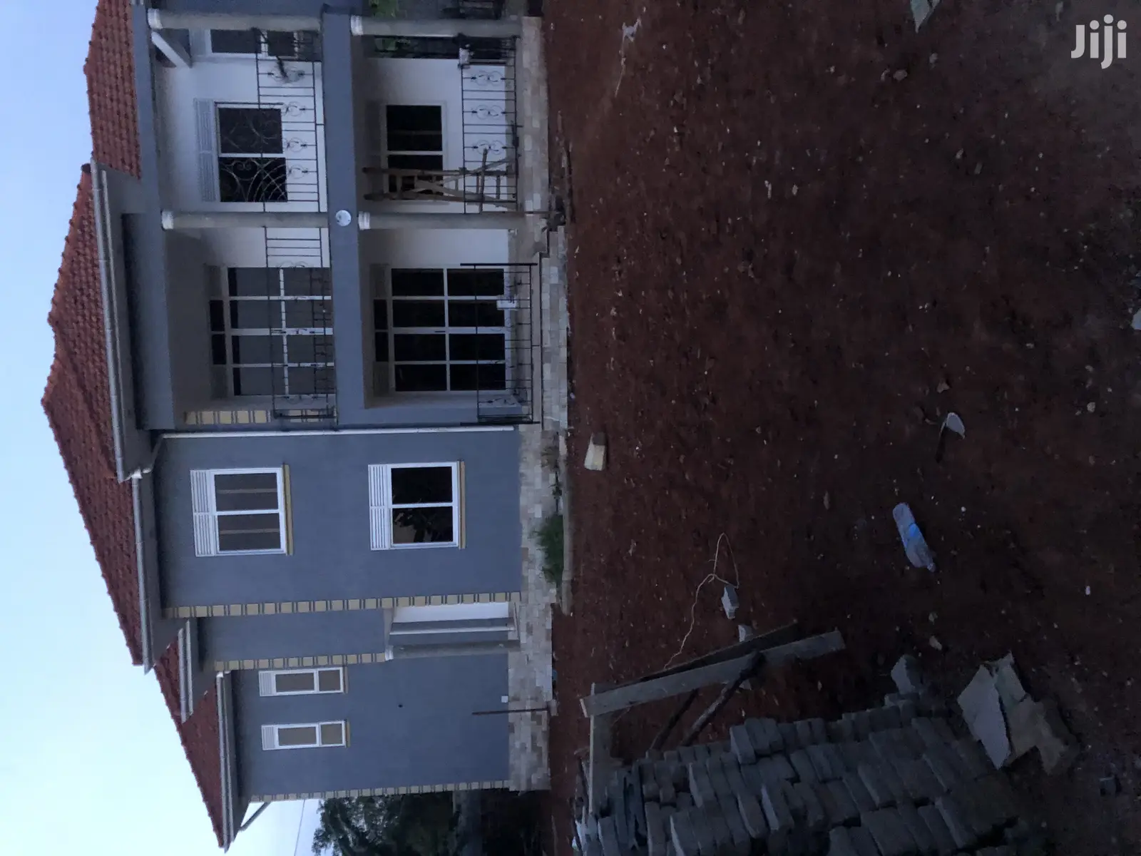 30’Decimals Mansion in Kira for Sell