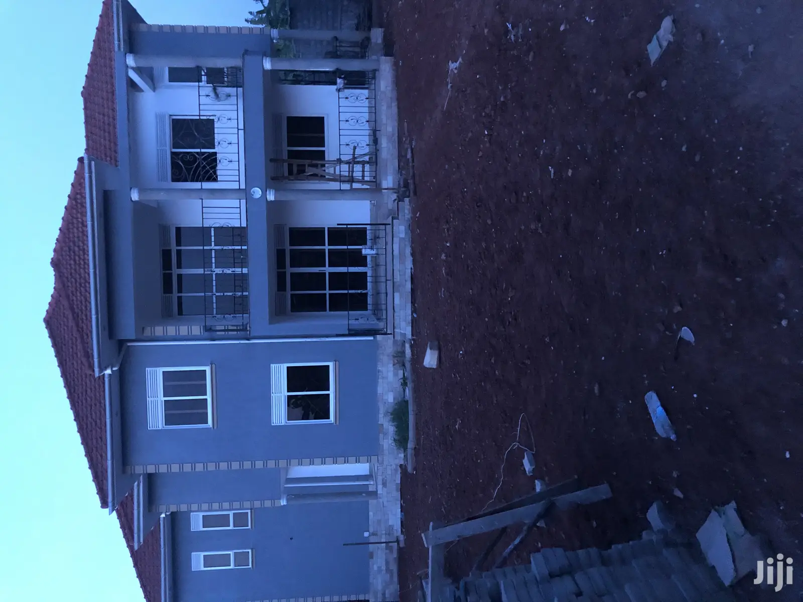 30’Decimals Mansion in Kira for Sell