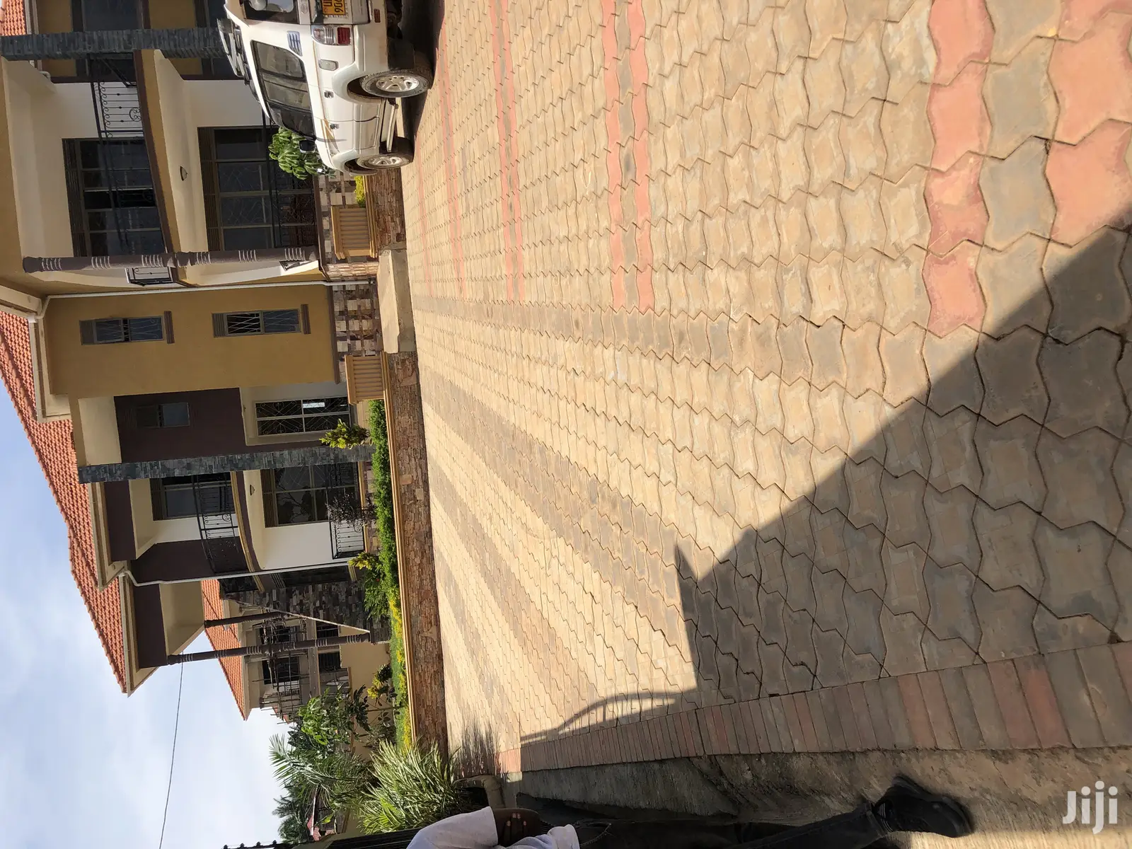 Kiwatule Home With Seven Bedrooms on Sale