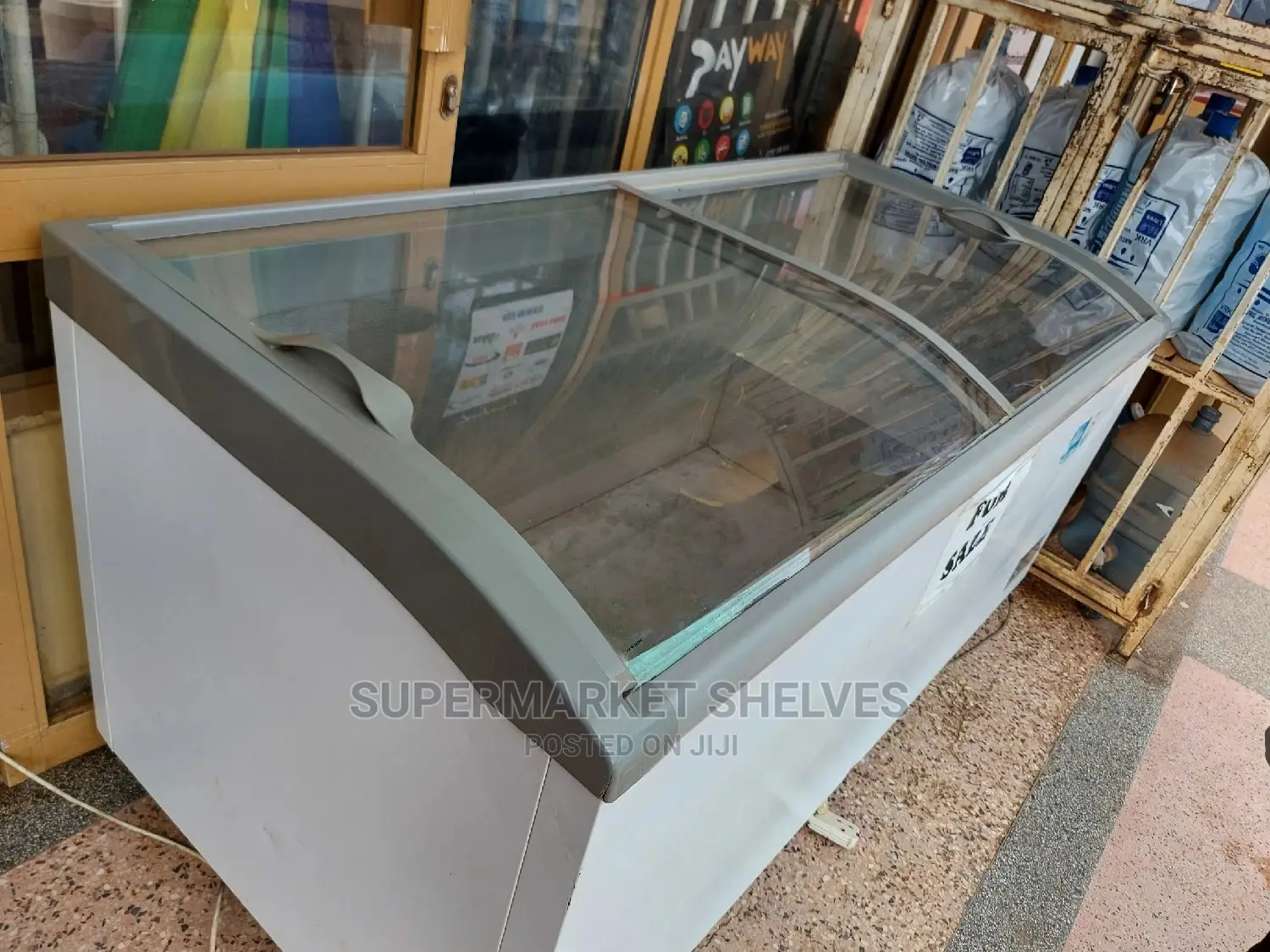 Used Display Freezer 1000 L REFRIDGERATOR ON SALE