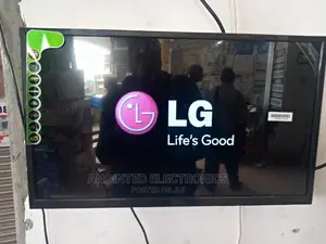 Tv Lg 26 Inches With a Free to Air