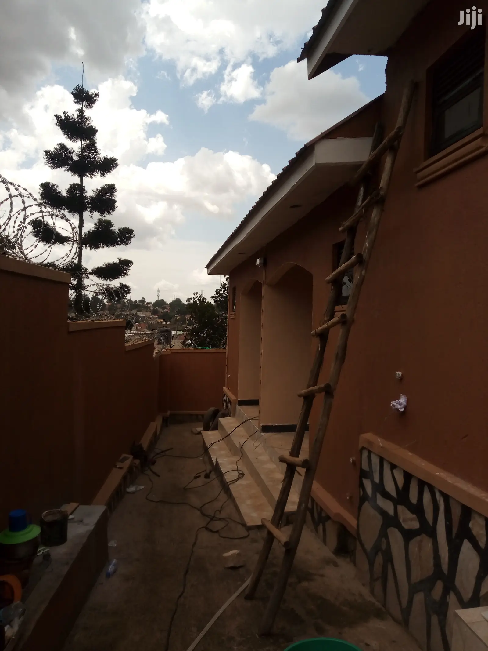 Furnished 1bdrm Bungalow in Real Estate, Central Division for Rent