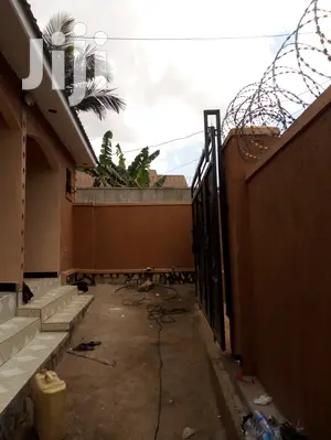 Furnished 1bdrm Bungalow in Real Estate, Central Division for Rent