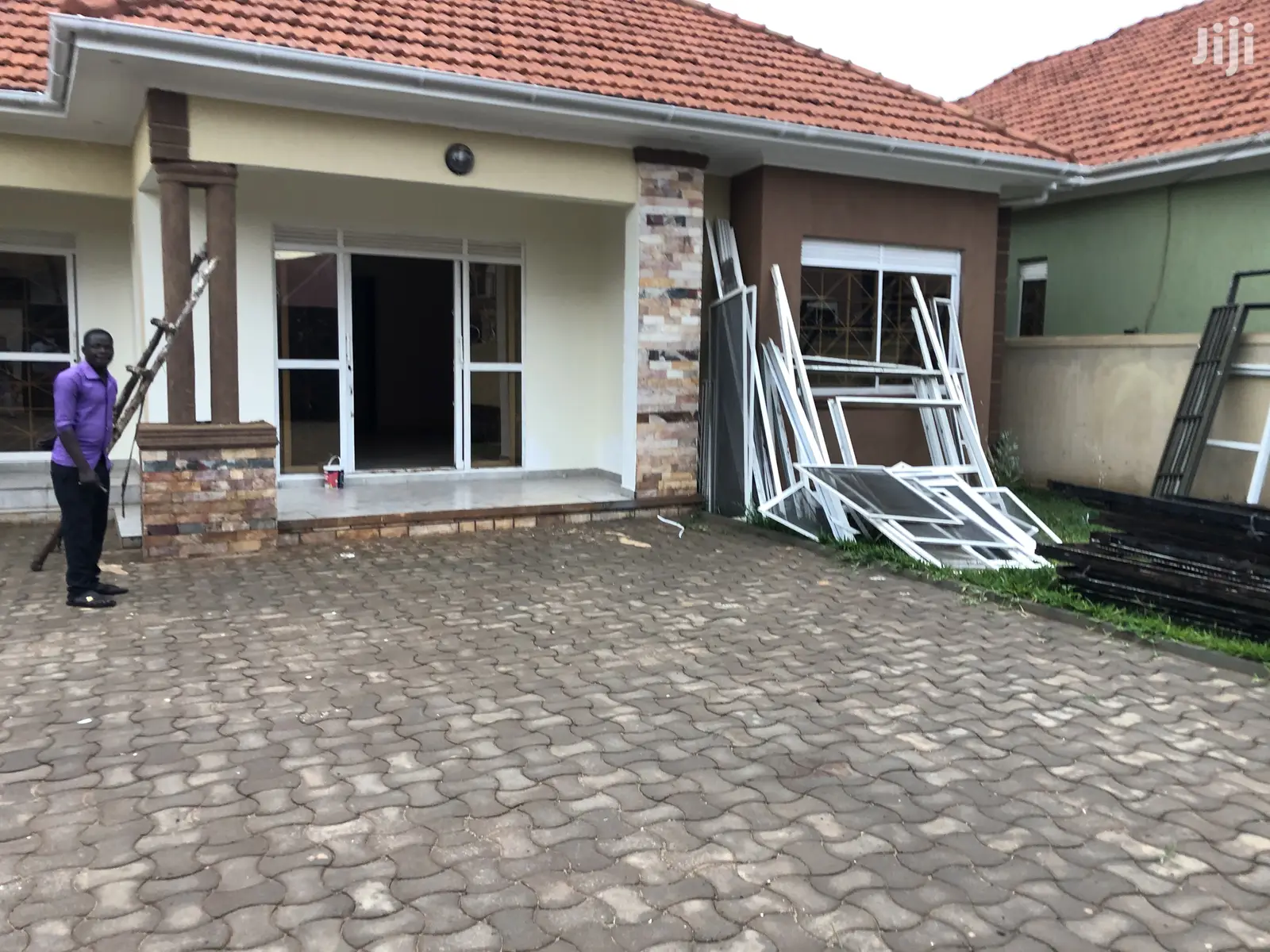 Kira on Mamerito Road Home for Sale
