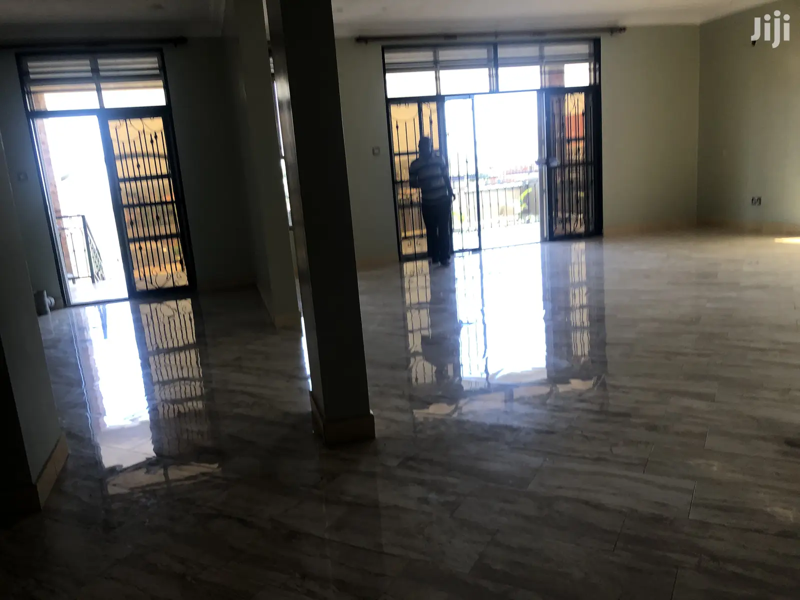 Kisaasi Neatly Finished Palace on Sale