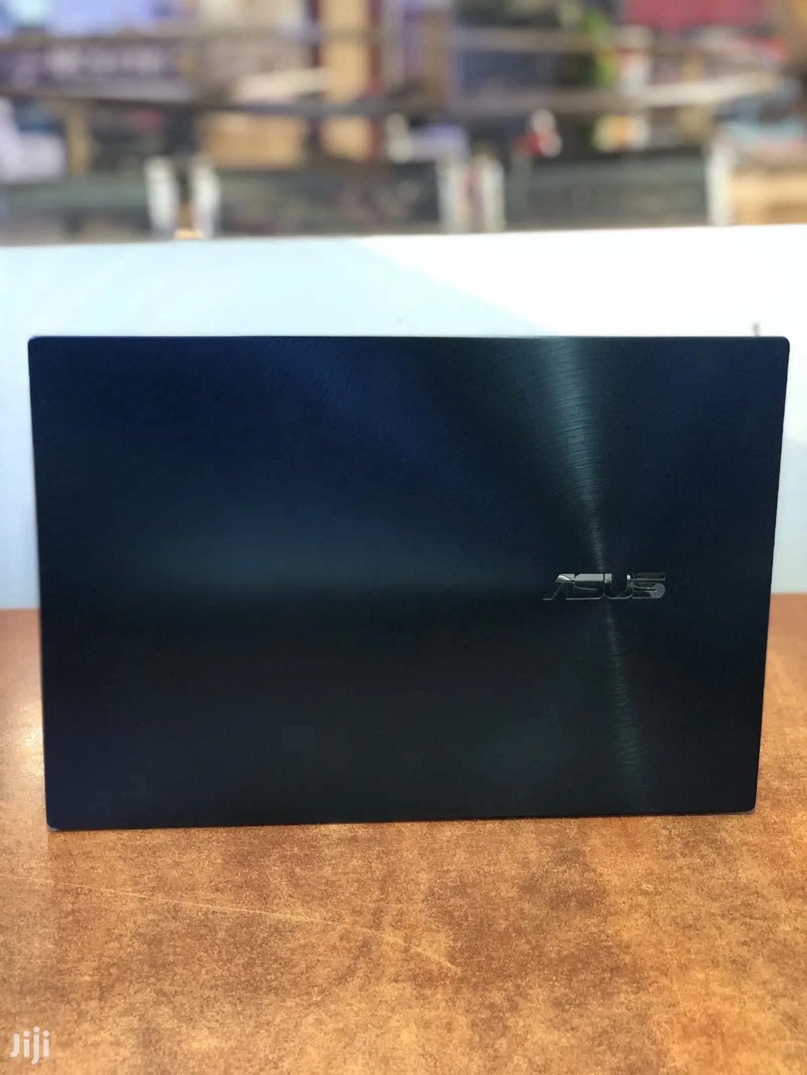 New Laptop Asus 16GB Intel Core I7 SSD 1T