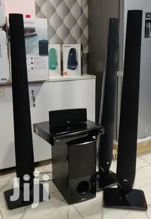 Lg Bluetooth Hometheater With Tall Boy Speakers 1000watts