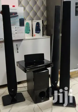 Lg Bluetooth Hometheater With Tall Boy Speakers 1000watts