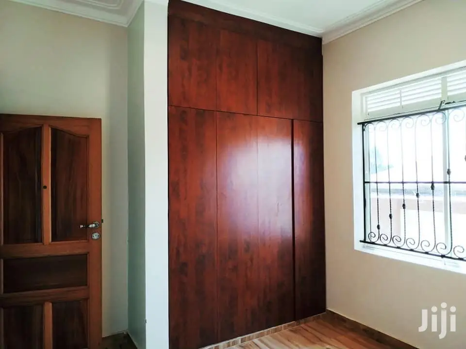Kiira New Select Bungalow on Quick Sale