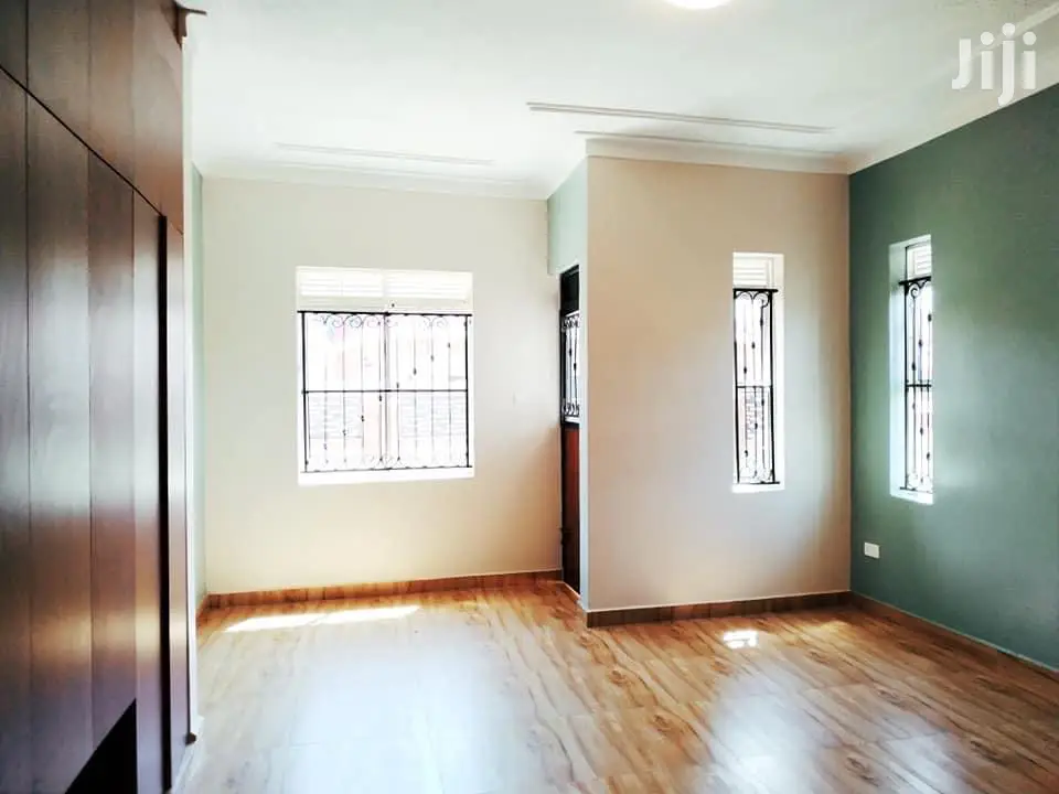 Kiira New Select Bungalow on Quick Sale