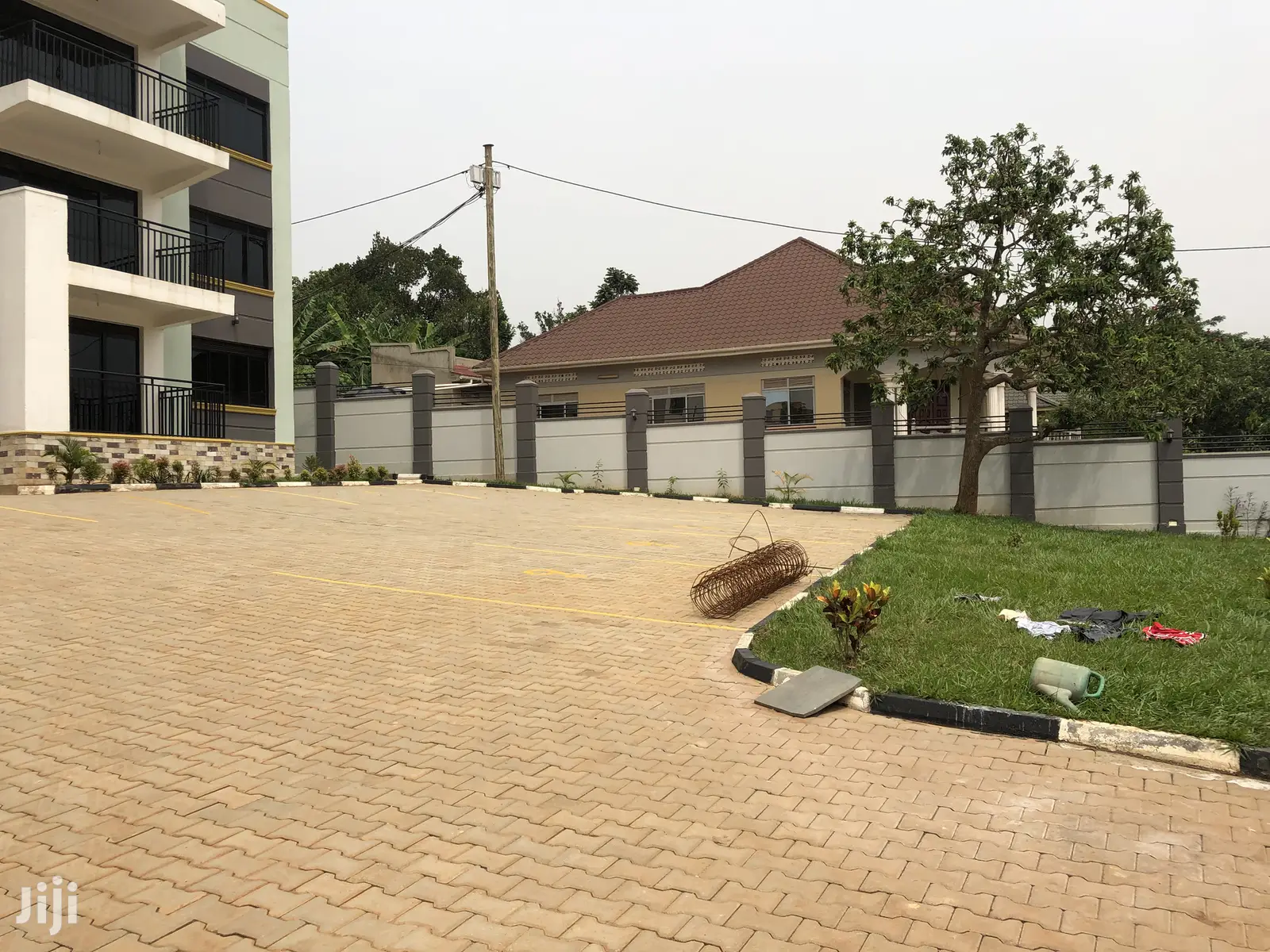 Kira Three Bedroom Condos With Best View on Sell
