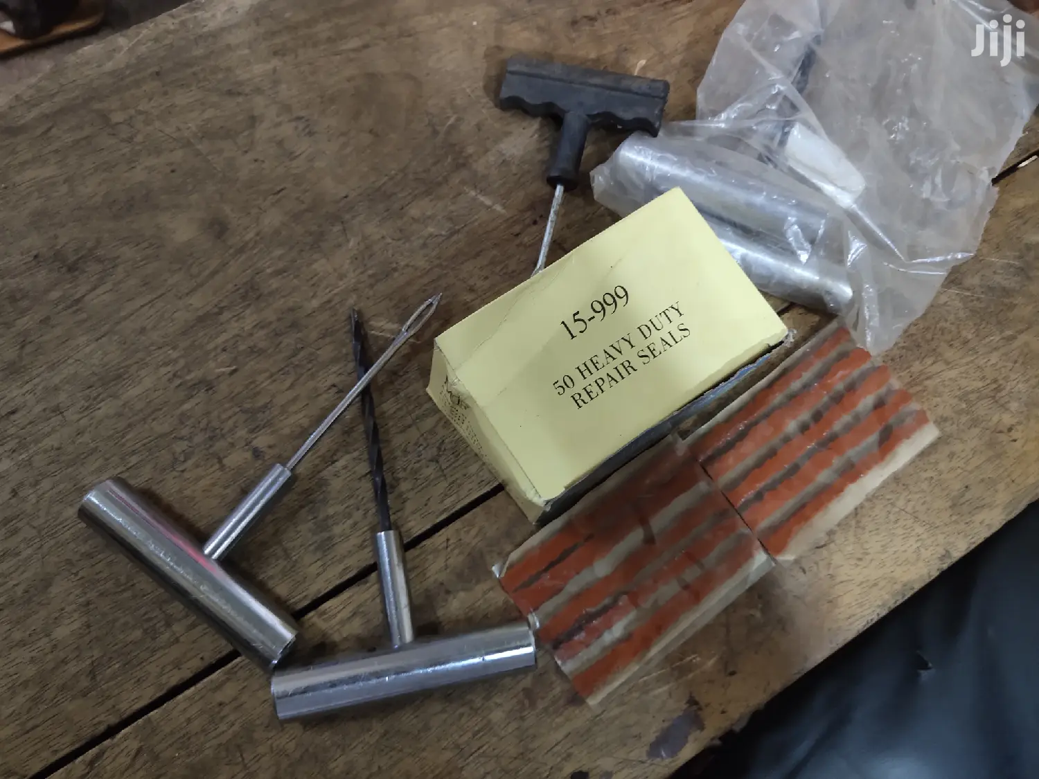 Tyre Repair Seals and Kit