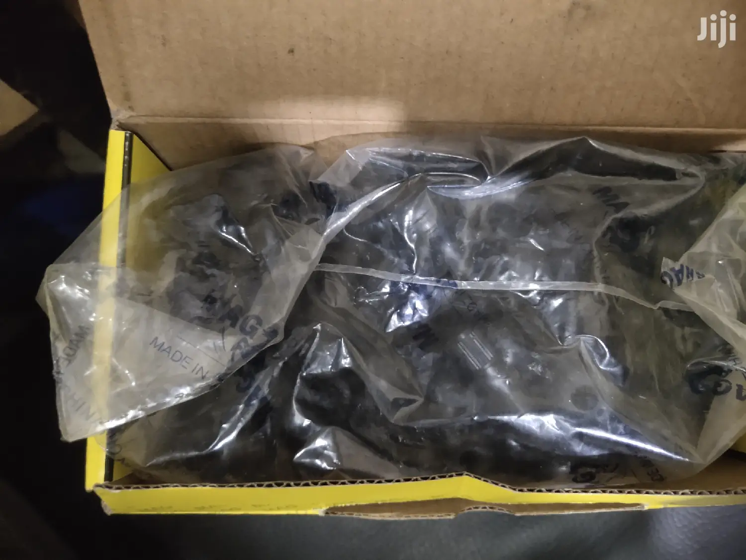 Tyre Valves Box