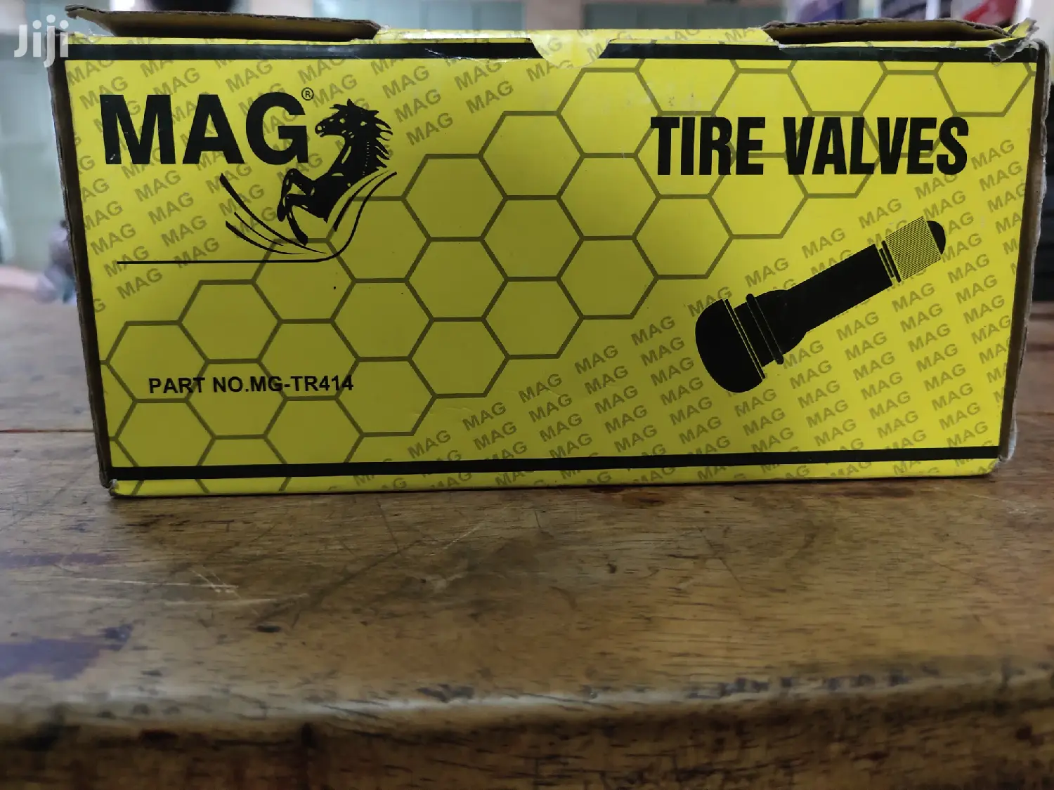 Tyre Valves Box