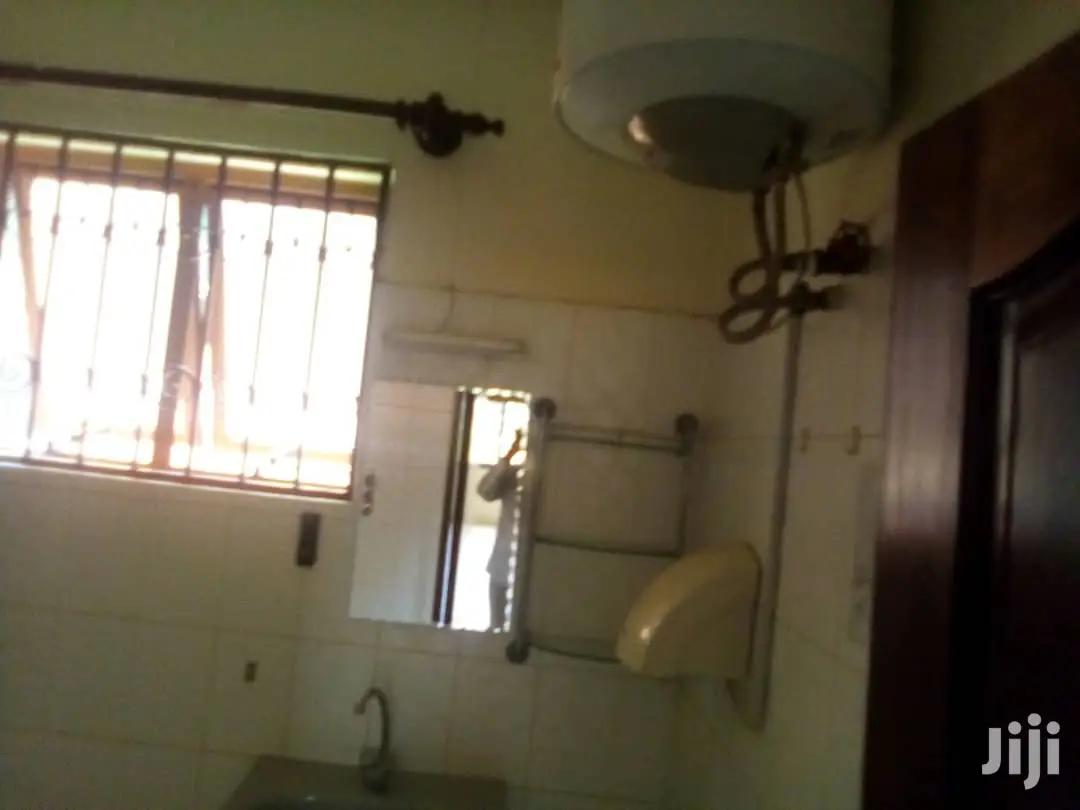 4 Bedroom Bungalow In Rubaga For Sale