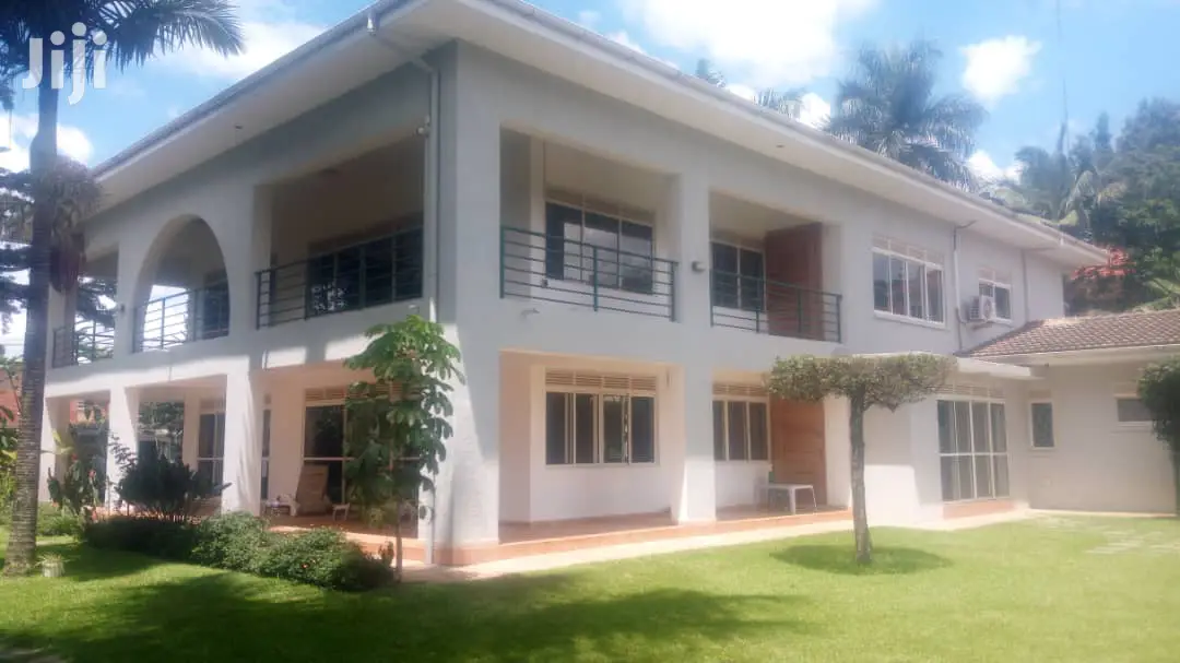 4 Bedroom Magnificent House In Kololo For Rent