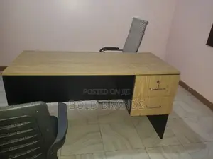 Office Desks/ Office Tables
