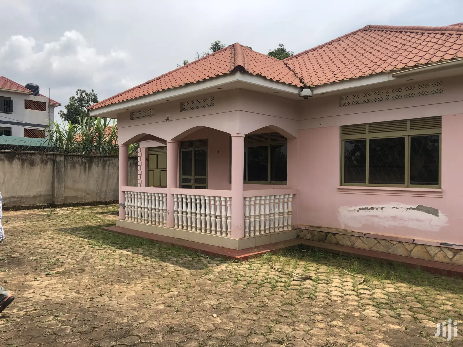 Kira,Quicksell Home on Sale