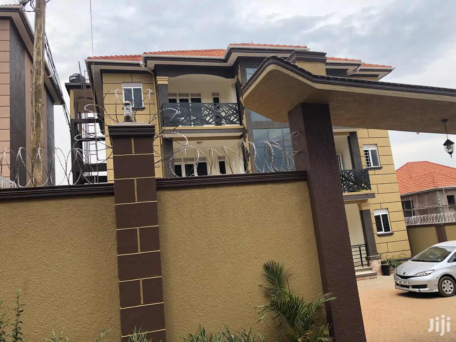 Five Star Apartments in Kisaasi on Sell