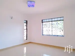 Bungalow in Kira on Quicksell