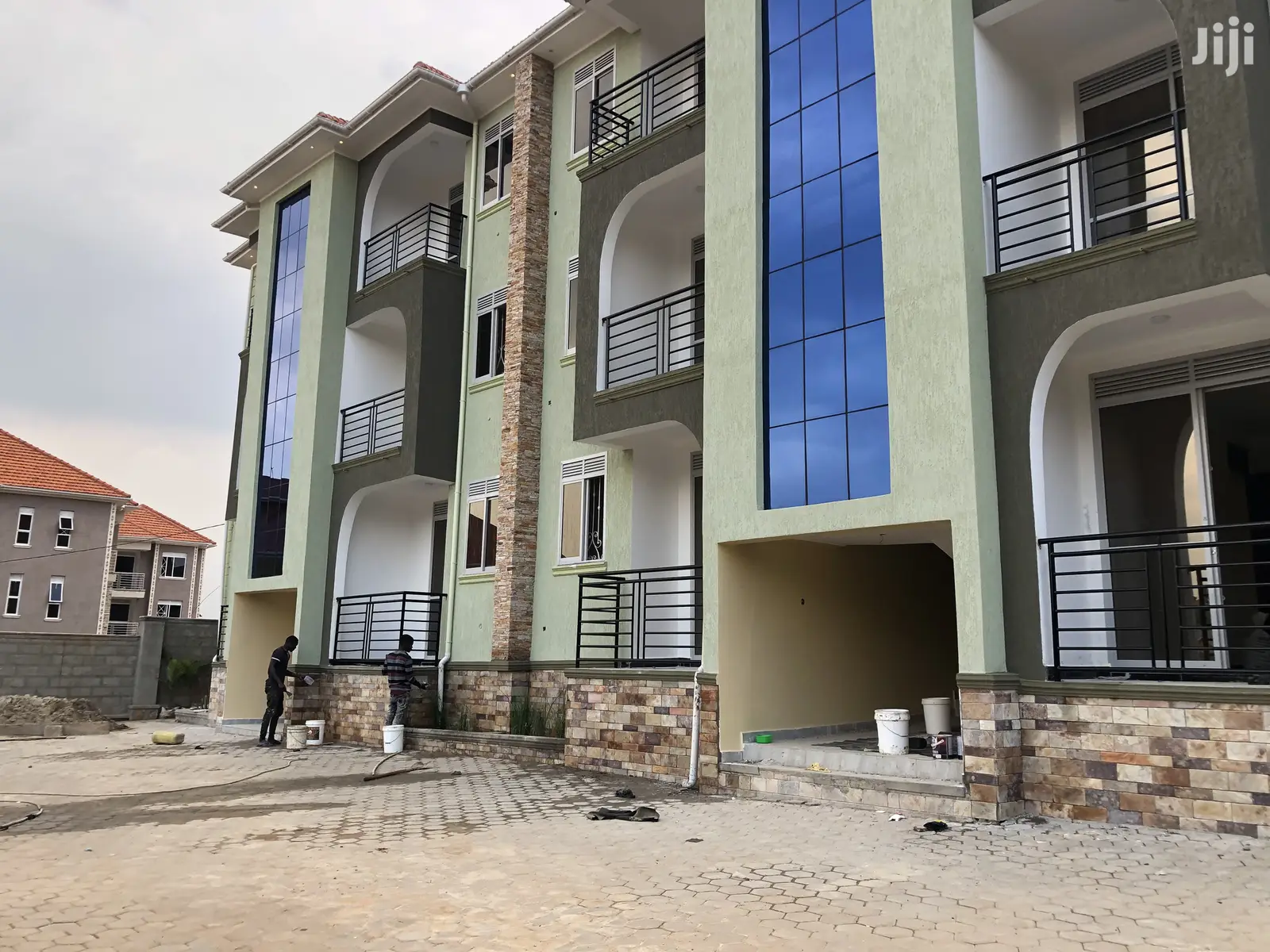 Apartment Complex in Najjera Great Neighborhood on Sale