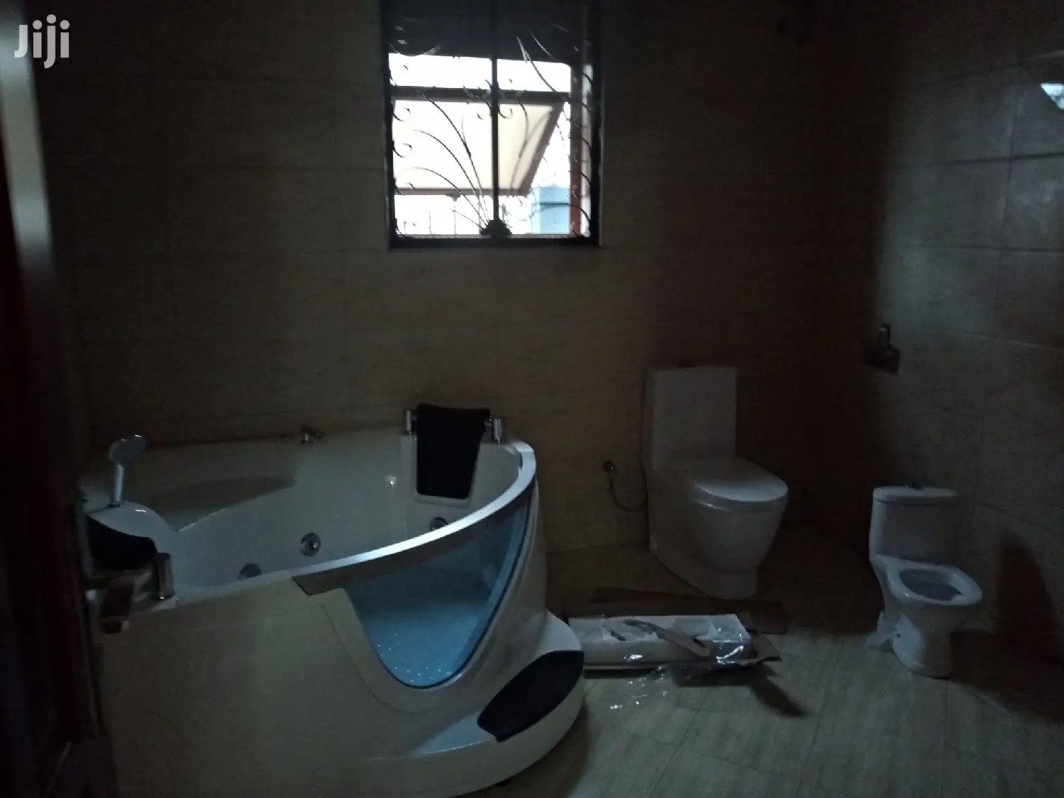 American Style Mansion in Mutungo on Sale