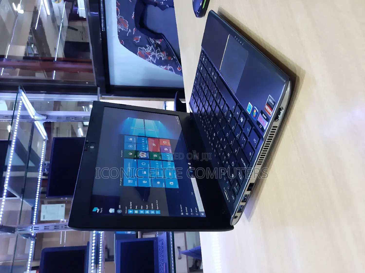 Laptop Asus 4GB AMD HDD 350GB