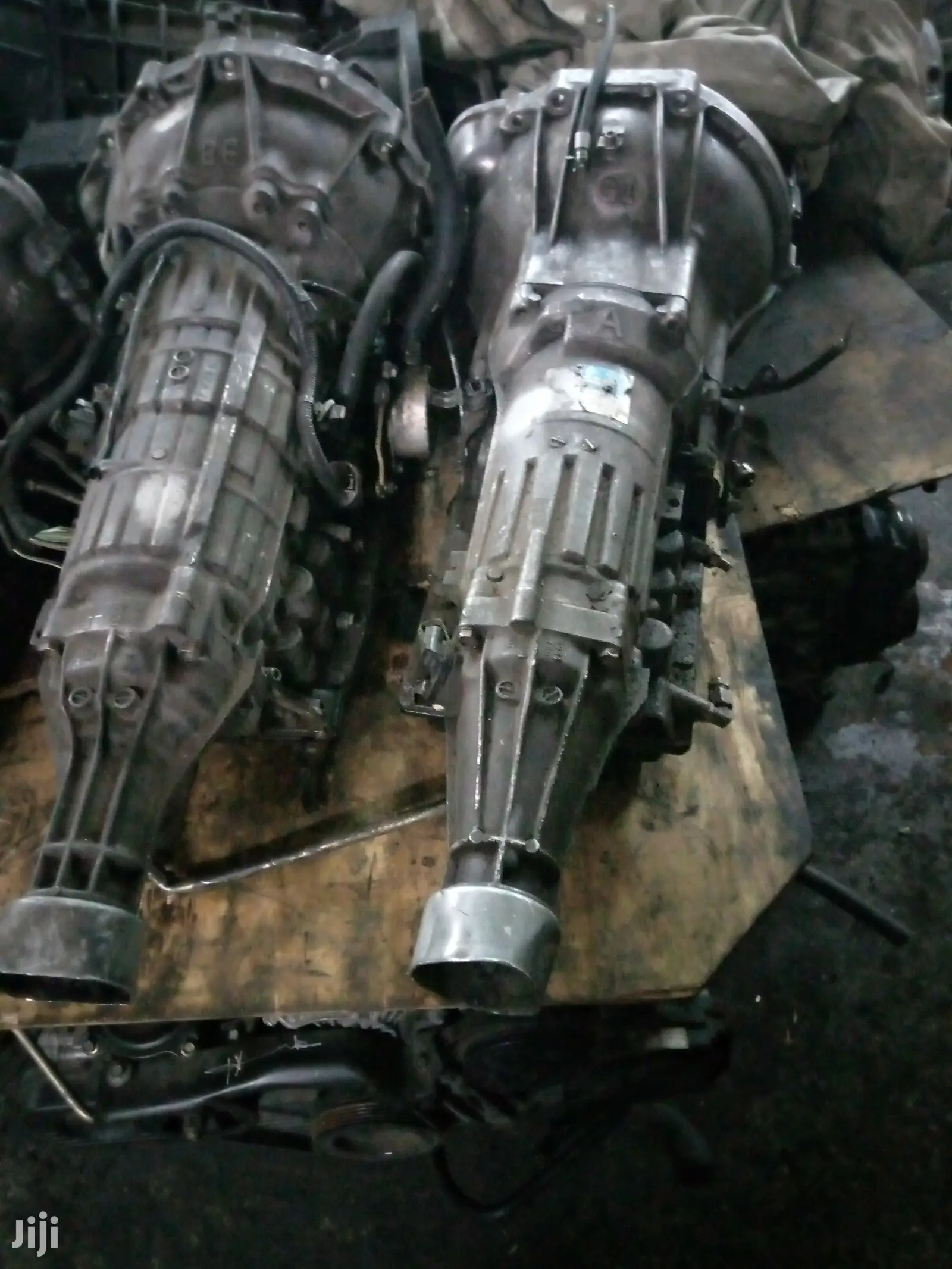 Gearboxes and Engines for Toyota Noah, Toyota Brevis Etc