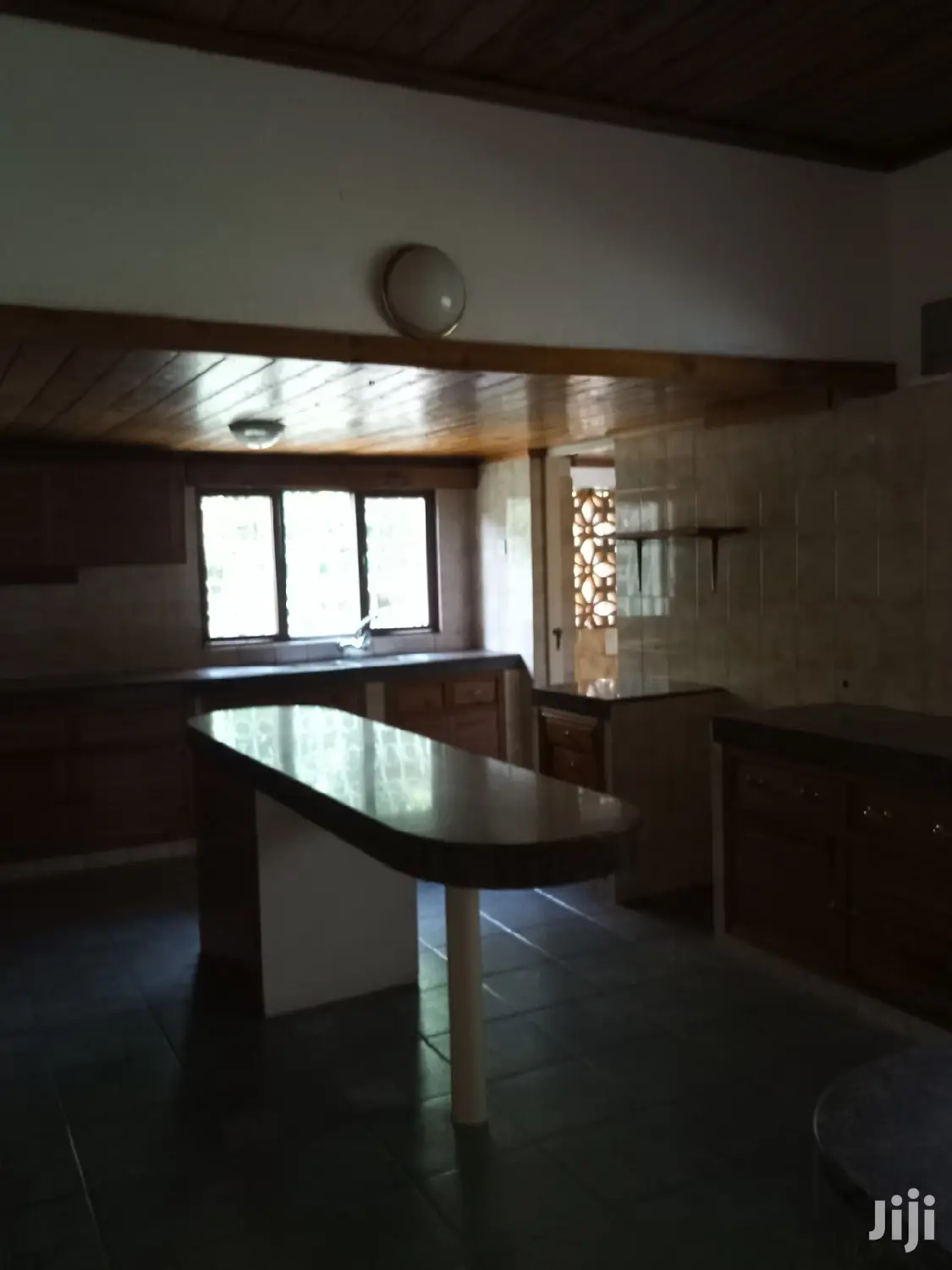 Colonial Bungalow For Rent