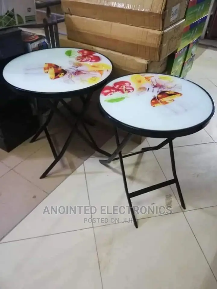 Foldable Glass Round Table