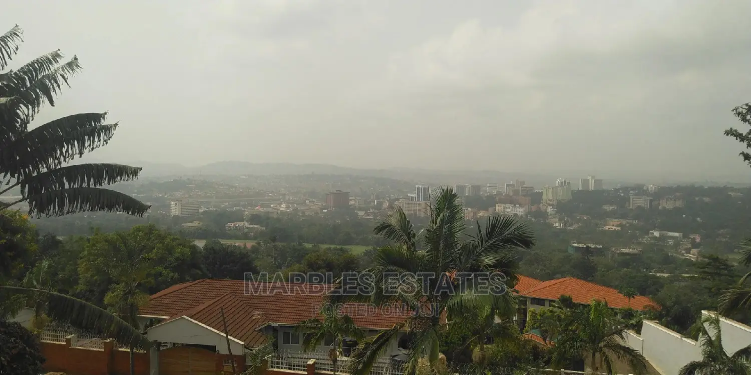Nice Colonial House for Rent in Kololo