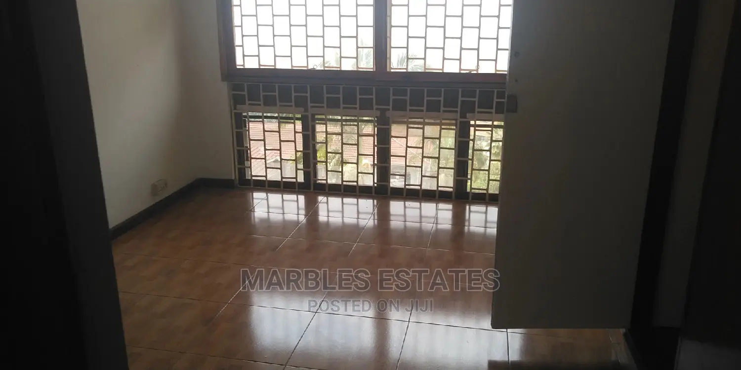 Nice Colonial House for Rent in Kololo