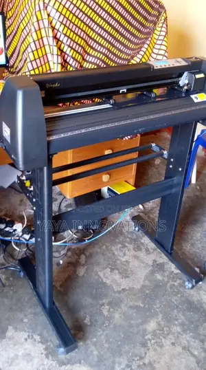 Automatic Cutting Plotter