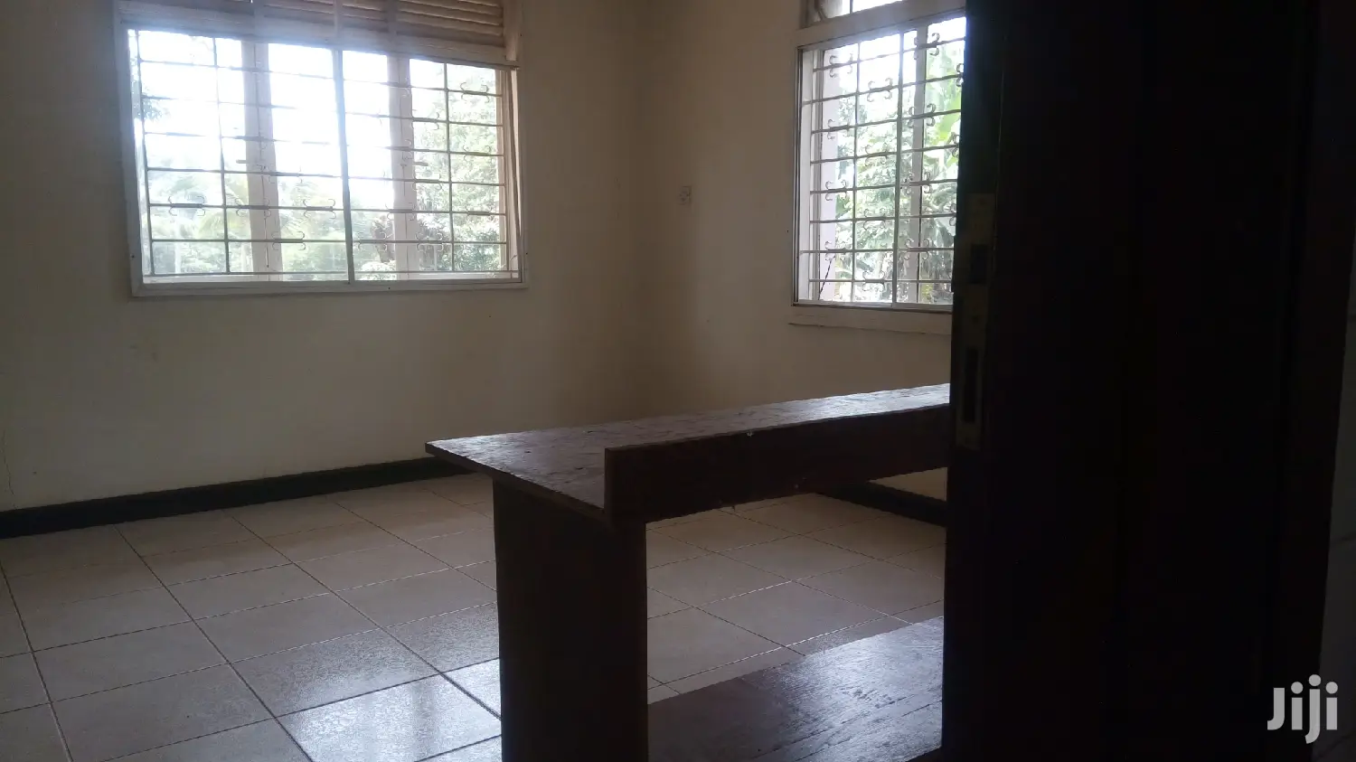 Colonial Mansion For Rent