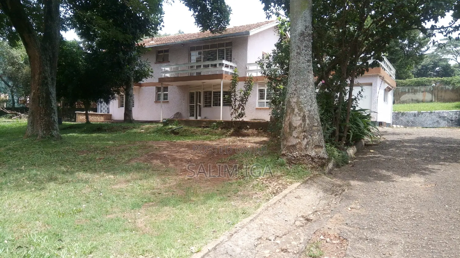 Colonial Mansion For Rent