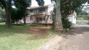 Colonial Mansion For Rent