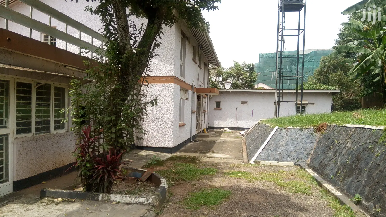 Colonial Mansion For Rent