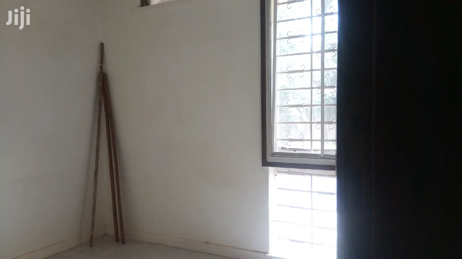 Colonial Mansion For Rent