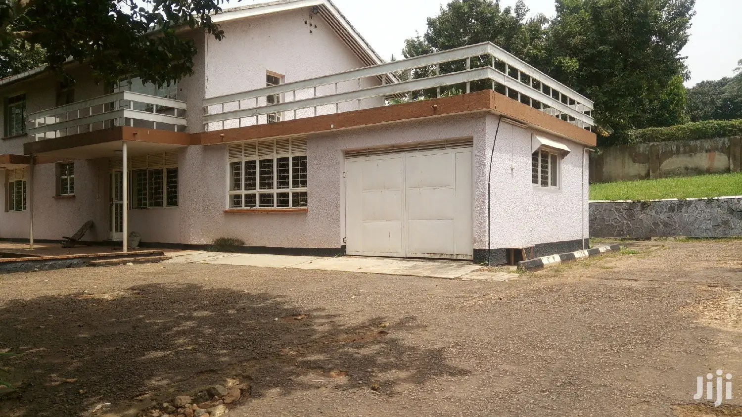 Colonial Mansion For Rent