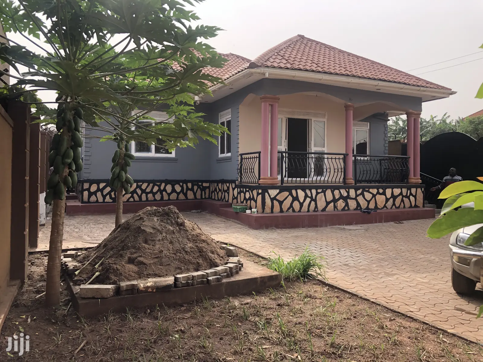 Najjera Pretty Four Bedrooms Bugaloo at Unbeatable Price