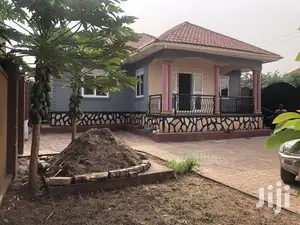 Najjera Pretty Four Bedrooms Bugaloo at Unbeatable Price