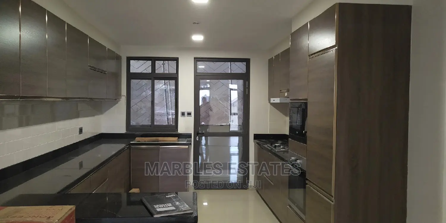 4 Bedroom House In Bukoto For Sale