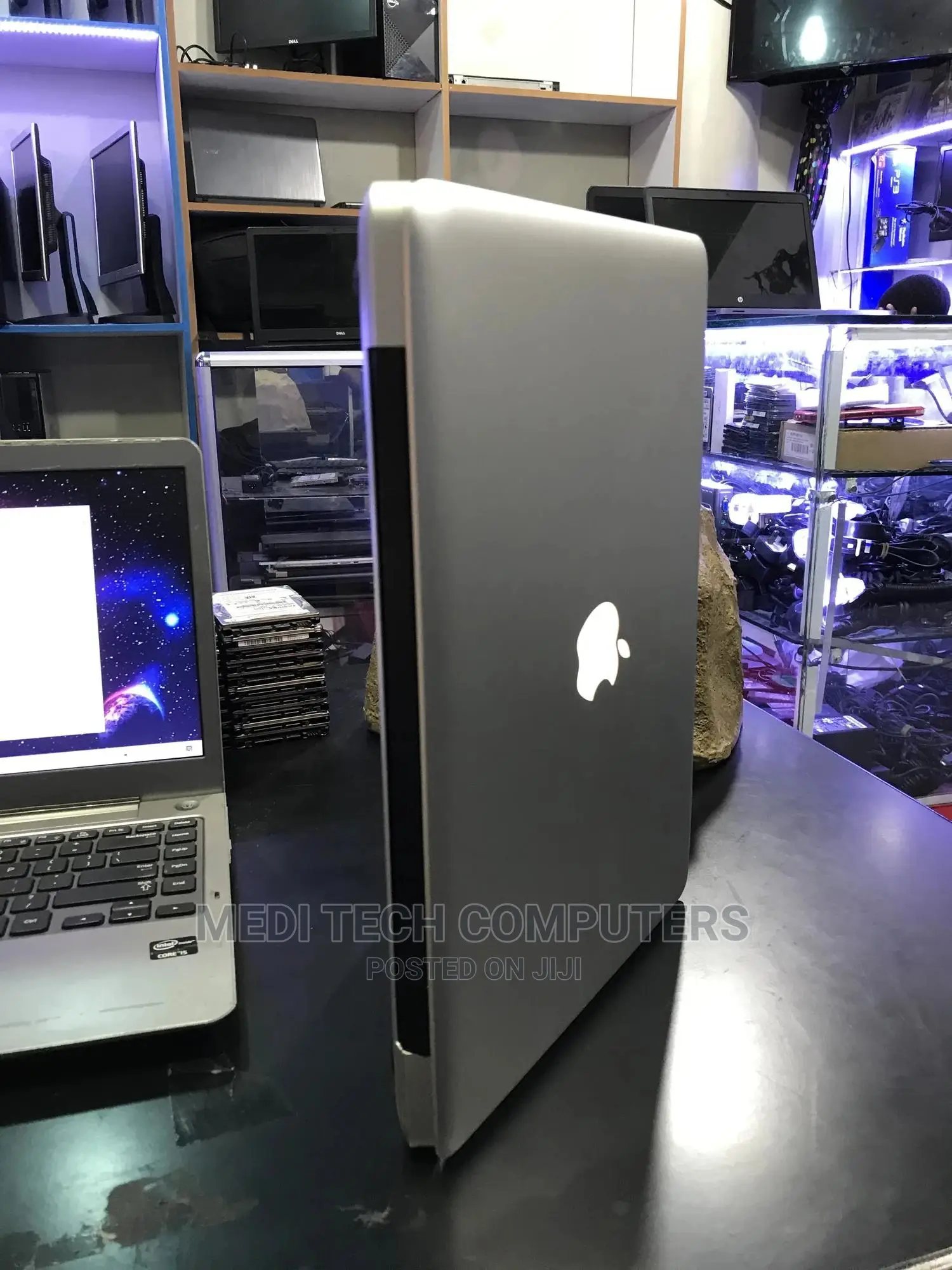 Laptop Apple MacBook Pro 4GB Intel Core I5 HDD 500GB