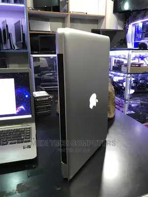 Laptop Apple MacBook Pro 4GB Intel Core I5 HDD 500GB