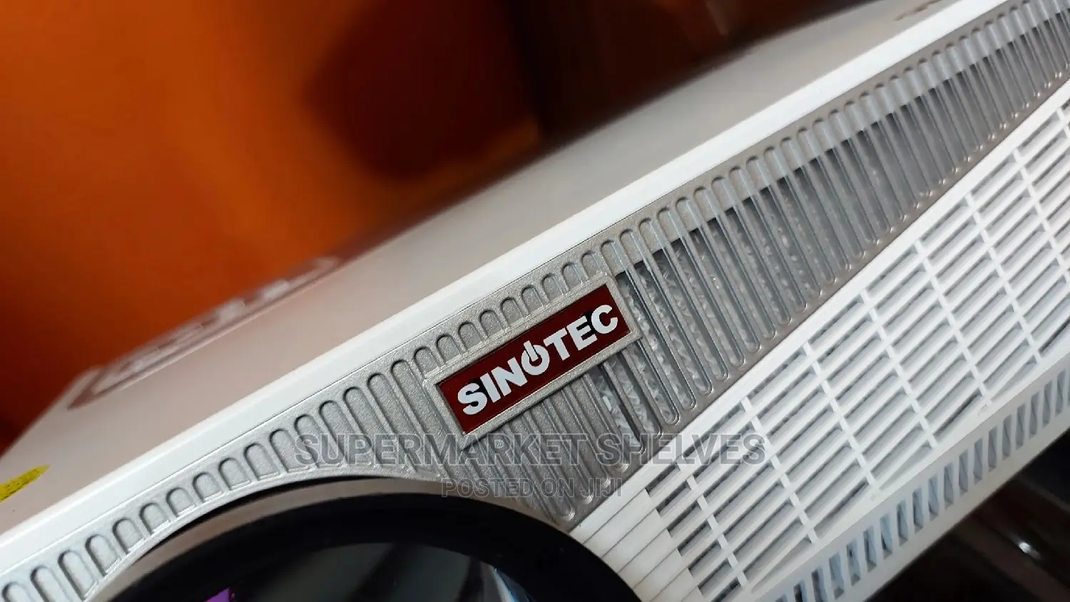 Sinqtec Projector Full Hd With 2 HDMI USB And AVG