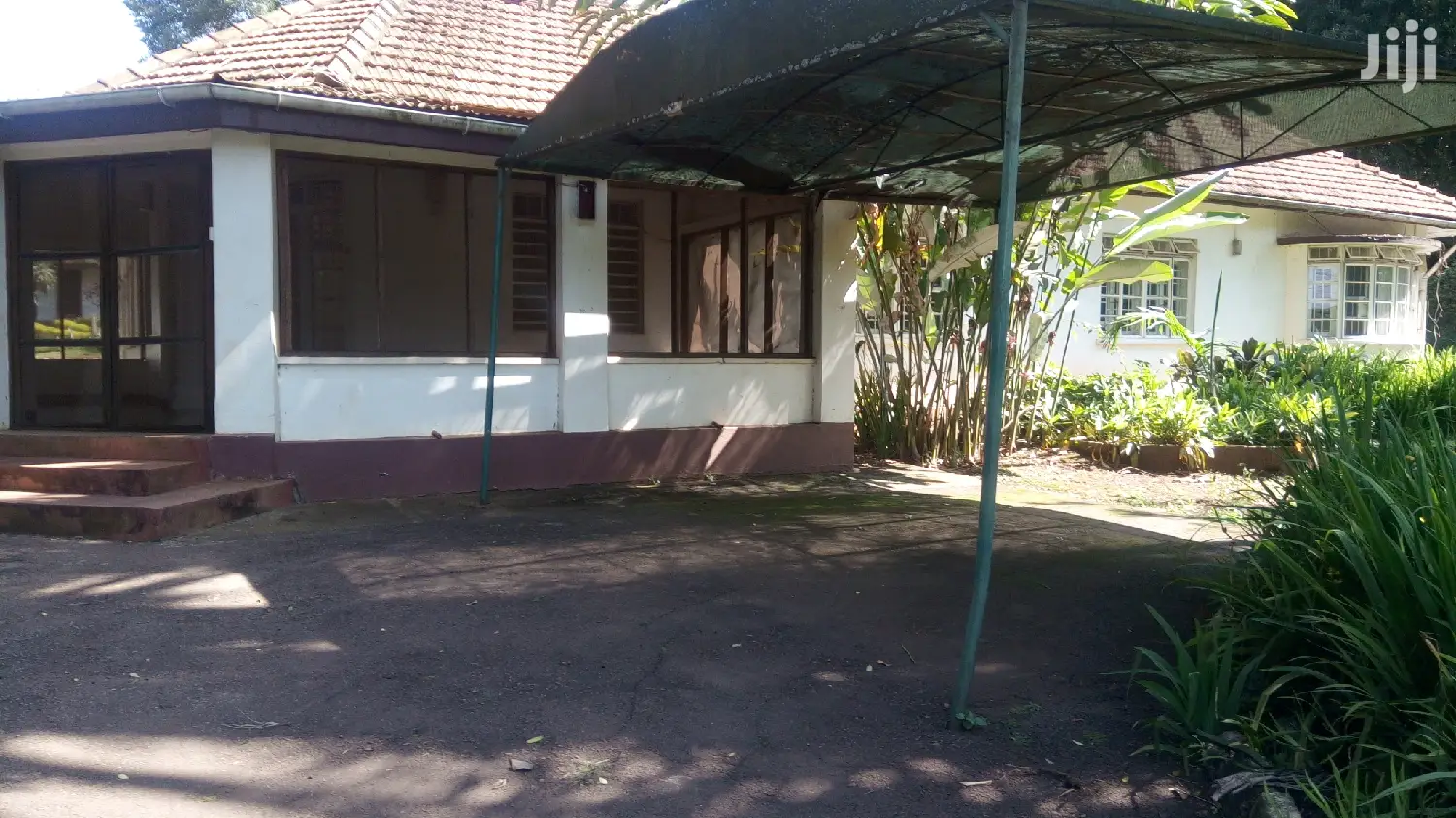 Colonial Bangalow